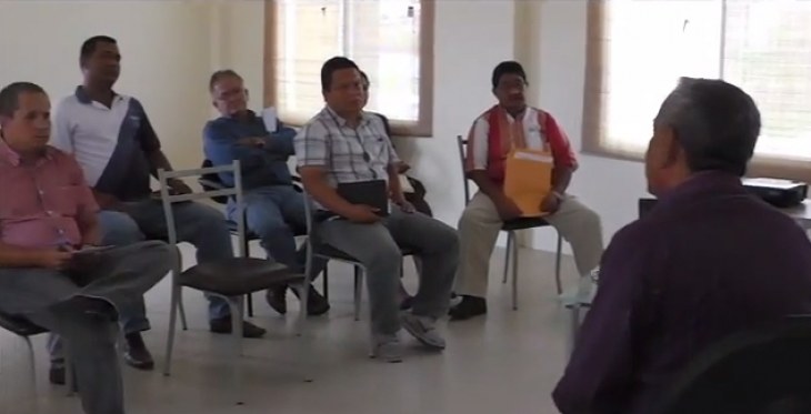 Charla sobre el uso del suelo en las Urbanizaciones. Charla sobre el uso del suelo en las Urbanizaciones.